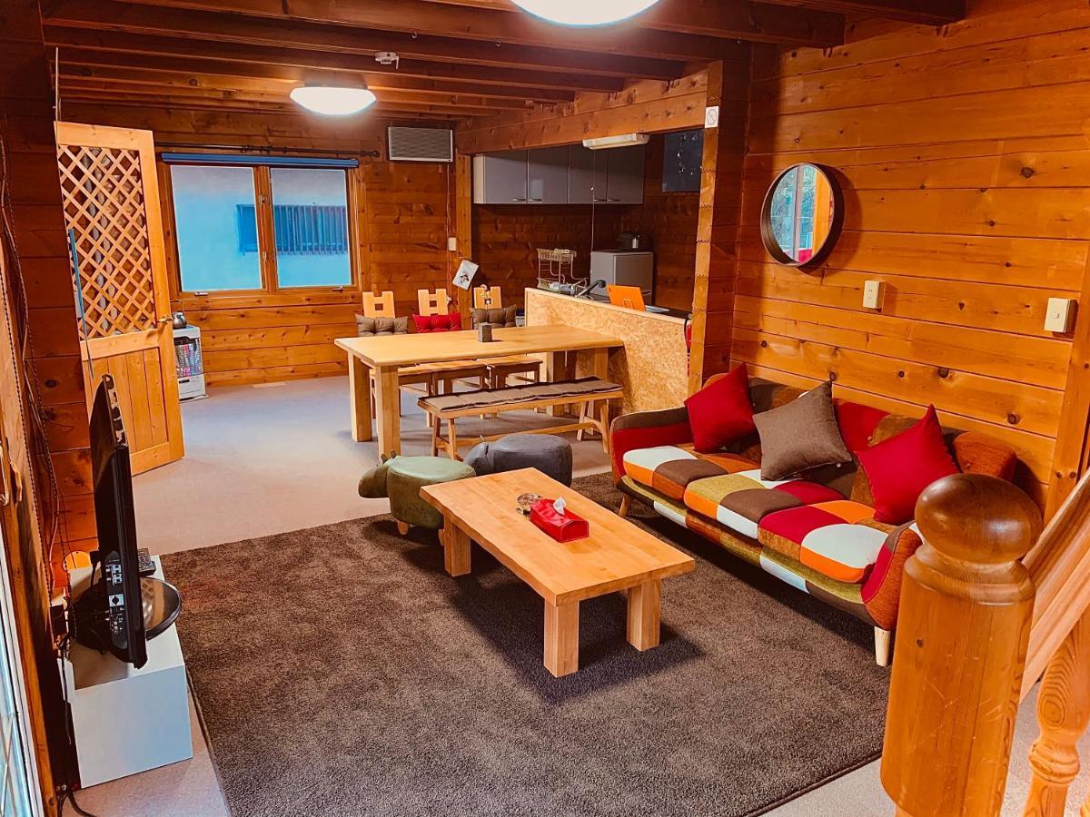 白老町 Tomy'S Log House - Need Carヴィラ エクステリア 写真